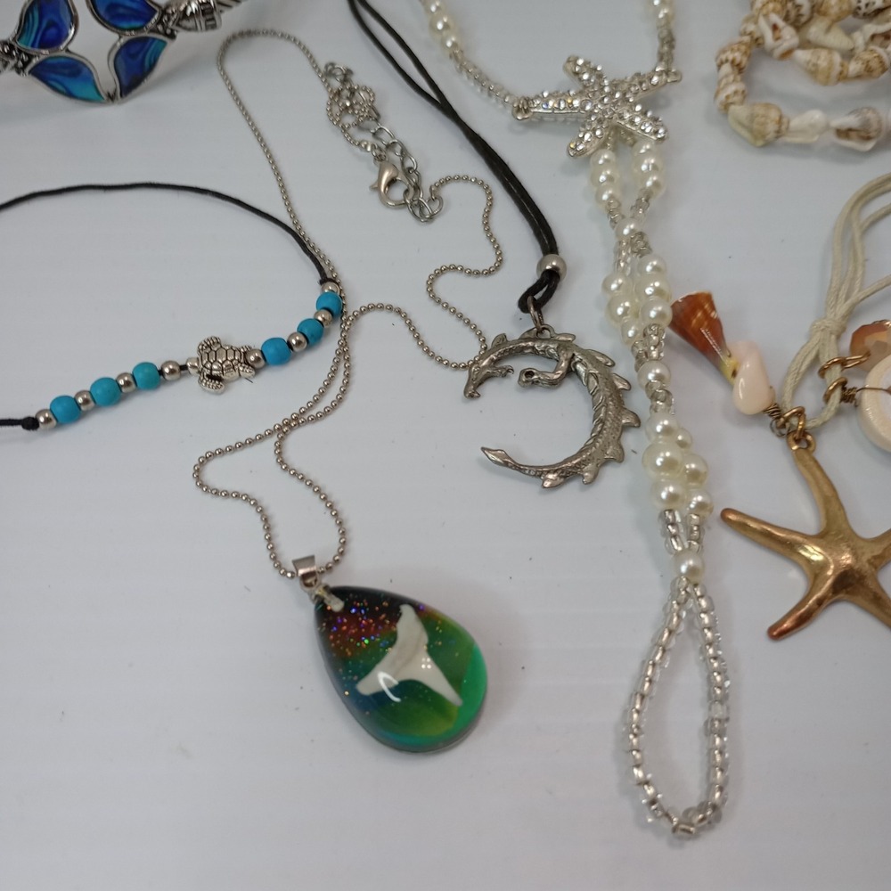 1/4 lb+‎ Jewelry Lot Jar Mixed Beach & Ocean Theme resell, craft or wear - Picture 5 of 16